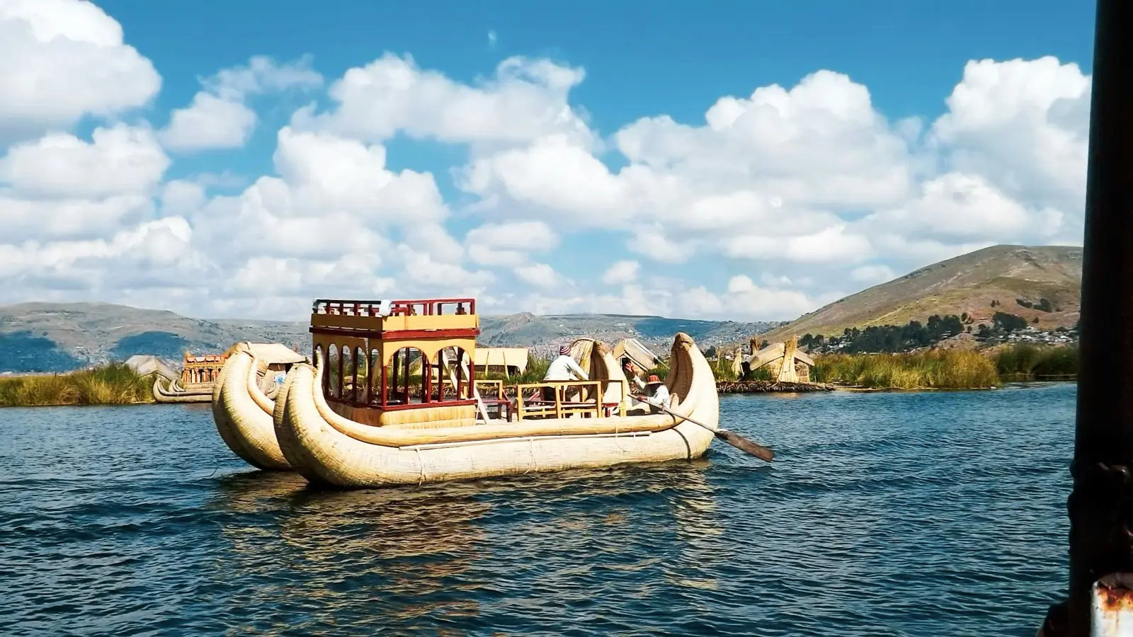 Ilhas Flutuantes de Uros